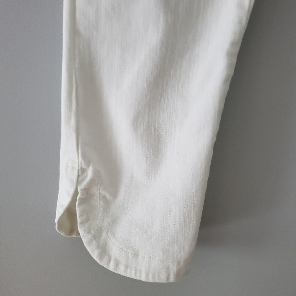 NYDJ Lift Tuck Capri Pants Size 2 - Picture 3 of 5